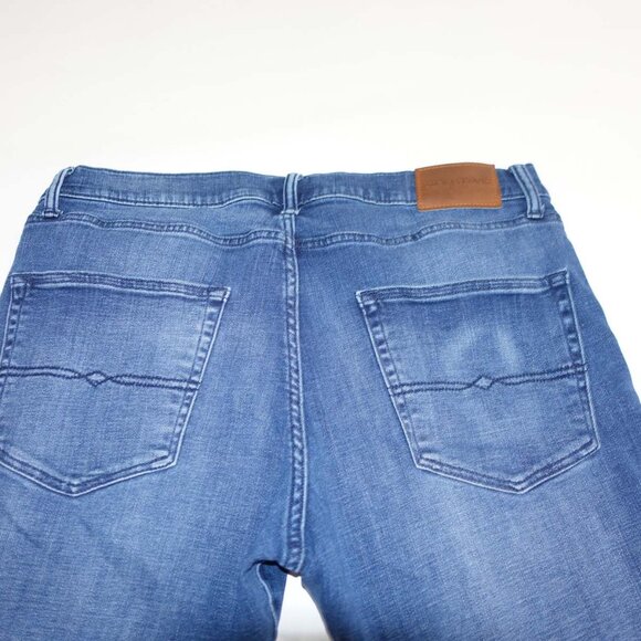 Lucky Brand Men's 411 Athletic Taper Jeans Size 36 x 30 Blue Mid Rise Denim - Picture 7 of 9